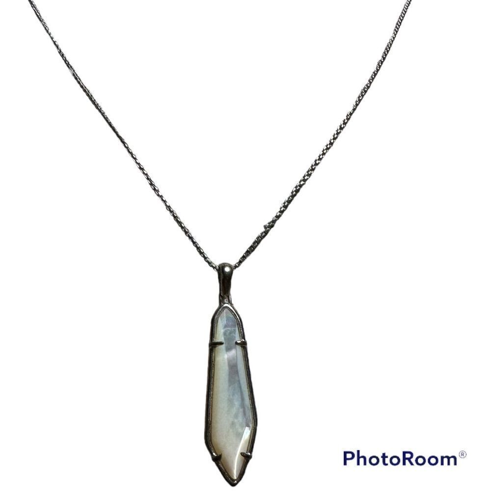 Kendra Scott necklace & earring set